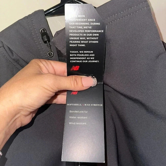 NWT New Balance Softshell 4-Way Stretch Jacket Hooded Fleece Grey Men's Sz M - Picture 4 of 7